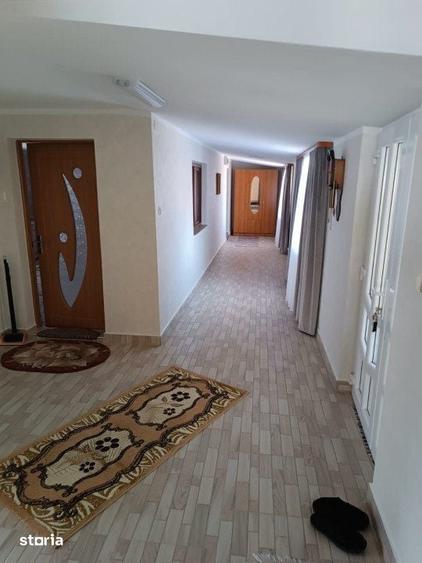 Casă cu 7 camere cu Teren 5200 Mp în Rădăuți
