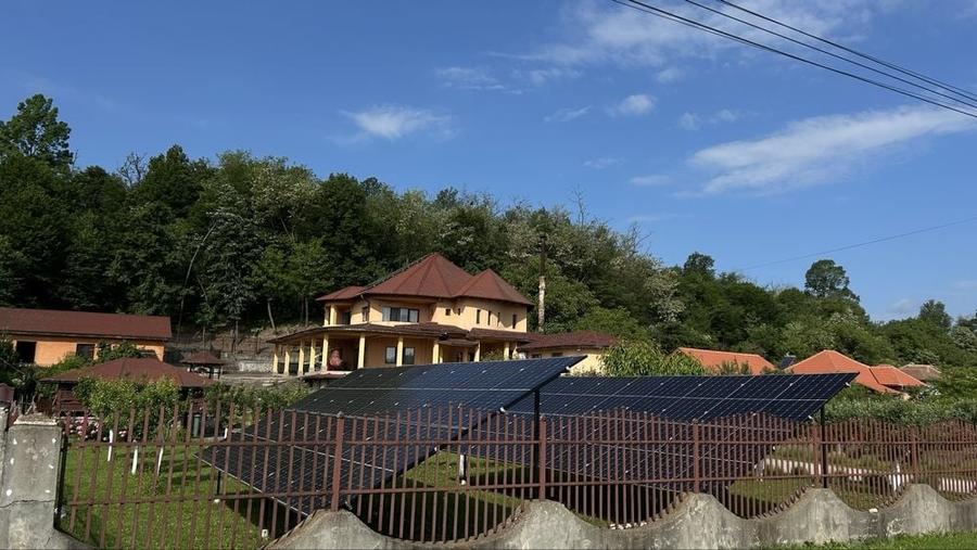 Casă cu 4 camere în Exterior Sud