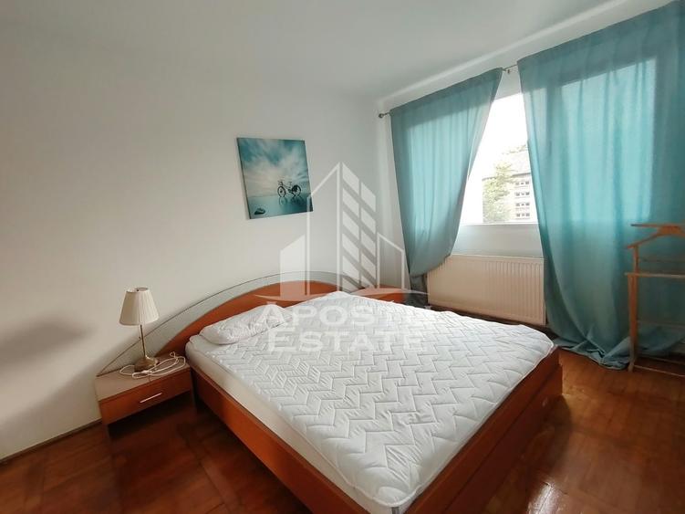 Apartament cu 2 camere nedecomandat în Take Ionescu