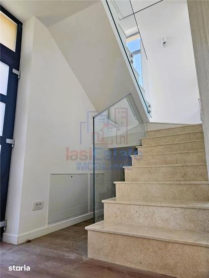 Casă cu 4 camere cu Teren 500 Mp în Bârnova
