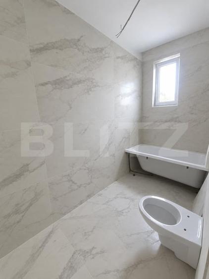 Penthouse cu 3 camere decomandat în Tractorul