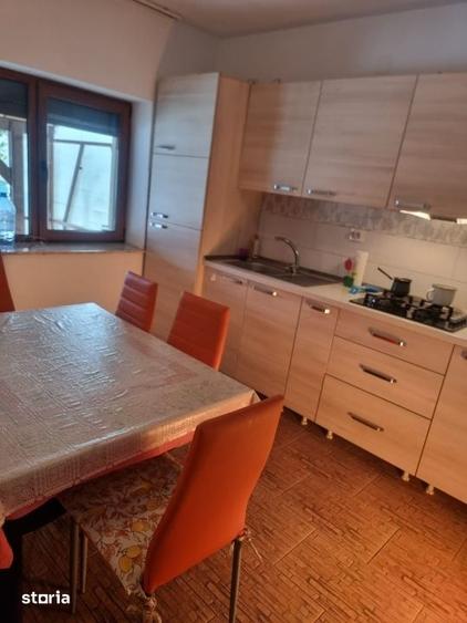 Casă cu 4 camere cu Teren 500 Mp în Central