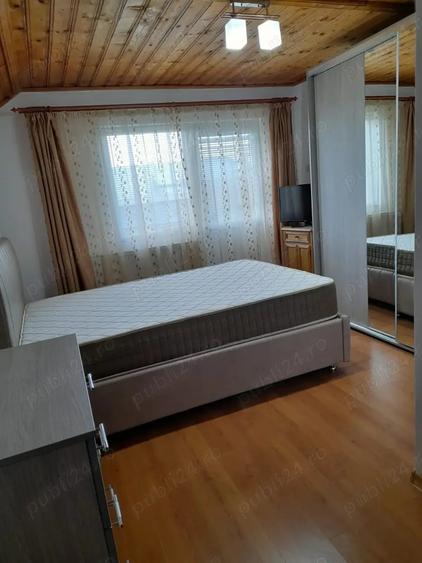 Casă cu 4 camere în Central