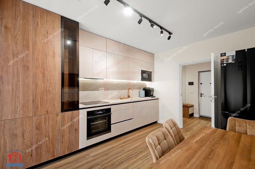 Apartament cu 2 camere decomandat, mobilat în Central