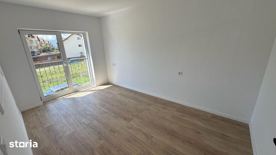 Casă cu 4 camere cu Teren 220 Mp în Șelimbăr