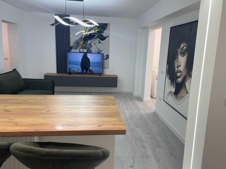 Apartament cu 3 camere decomandat în Unirii Nord