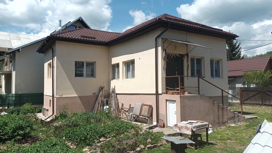 Casă cu 3 camere în Central