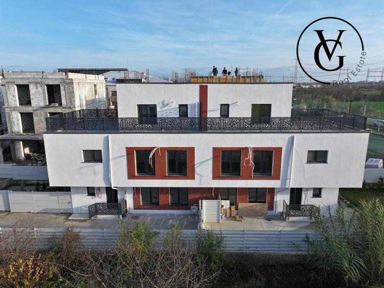 Duplex cu 5 camere cu Canalizare în Theodor Pallady