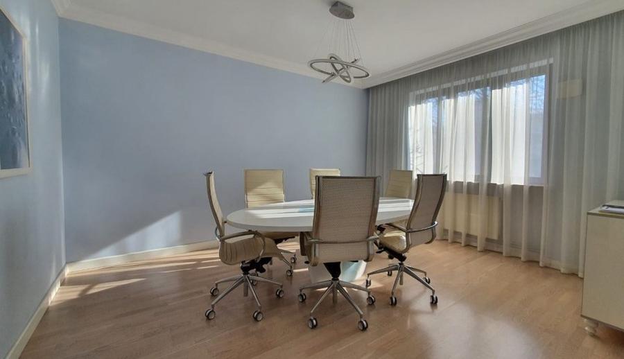Casă cu 14 camere cu Garaj în Kiseleff