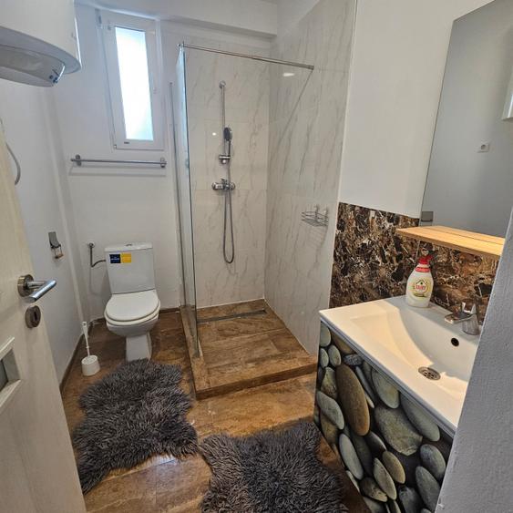 Apartament cu 2 camere decomandat în Pipera