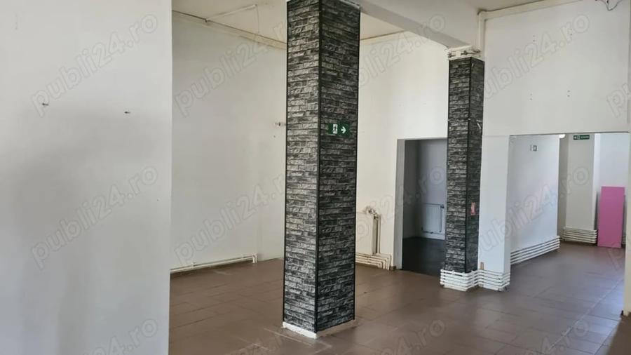 Spațiu comercial, de 80 mp, în Bascov