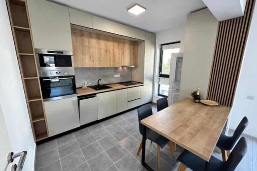Apartament cu 2 camere semidecomandat, mobilat în Mihai Bravu