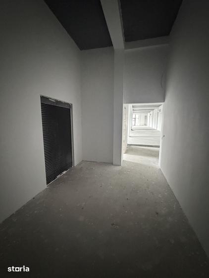 Spațiu comercial, de 310 mp, în Sohatu