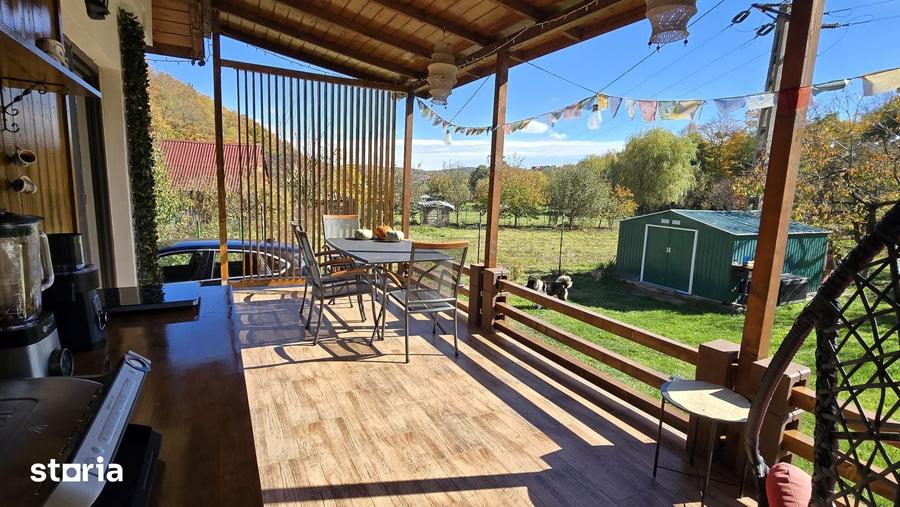 Casă cu 5 camere cu Teren 1513 Mp în Sava