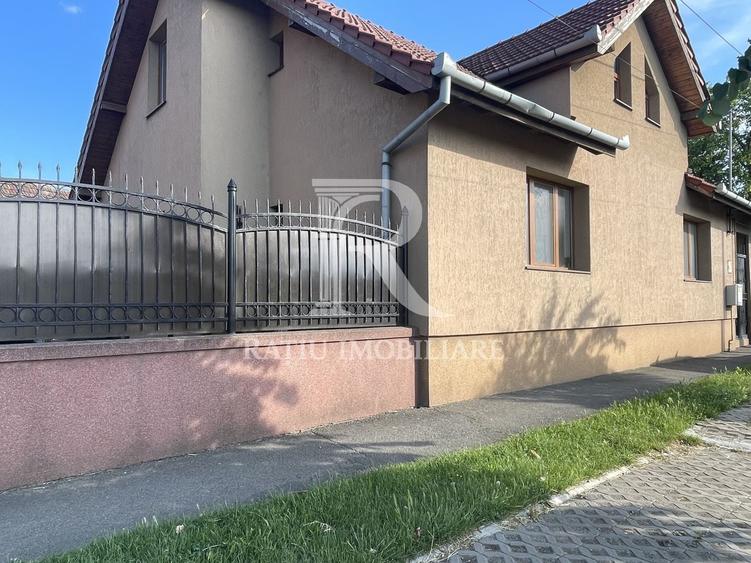 Casă individuală cu 3 camere cu Canalizare în Iosia-Nord