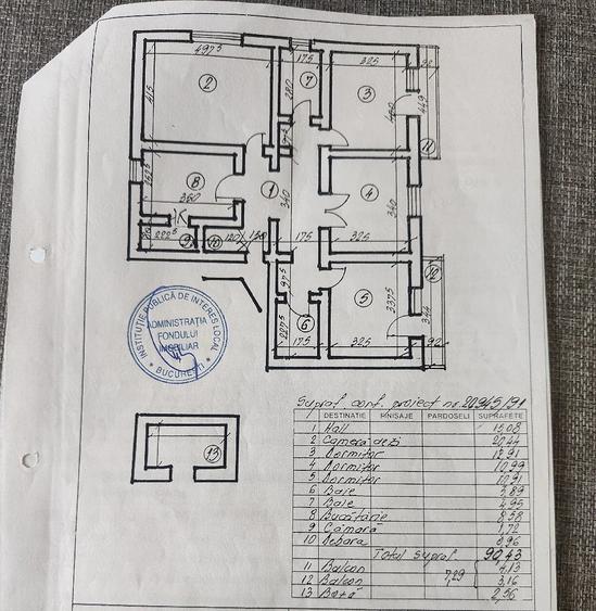 Apartament cu 4 camere decomandat în Berceni