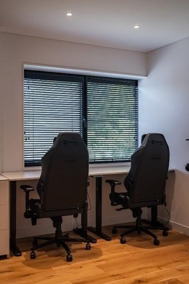 Apartament cu 3 camere decomandat, mobilat în Floreasca
