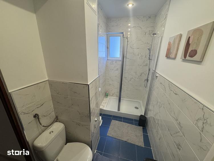 Apartament cu 3 camere în Centrul Civic