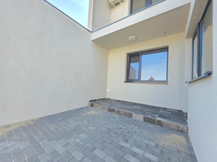 Apartament cu 3 camere si curte, predat la cheie, disponibil la doar 79.000 EUR - 15