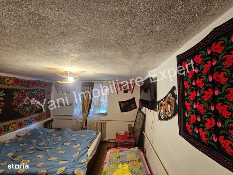 Spațiu comercial, de 250 mp, în Sălătrucu