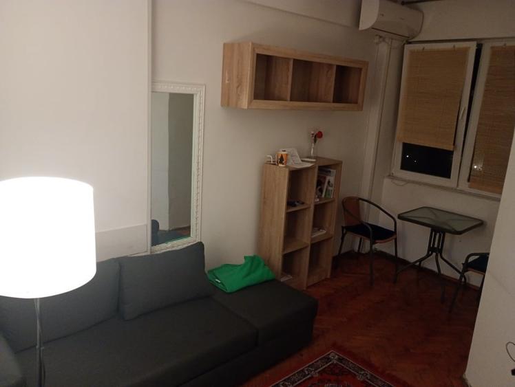 Garsonieră decomandată în Armeneasca