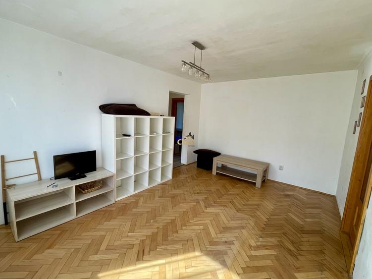 Apartament cu 3 camere semidecomandat, mobilat în Grigorescu