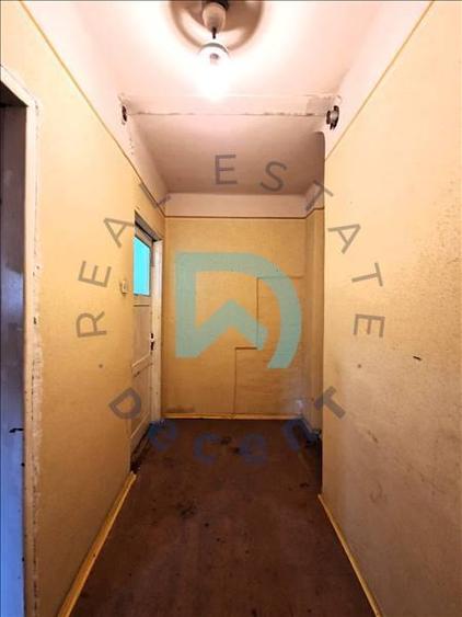 Apartament cu 4 camere decomandat în Brașovul Vechi