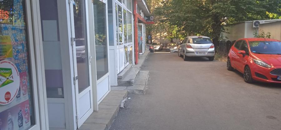 Spațiu comercial, 32 mp în Vitan