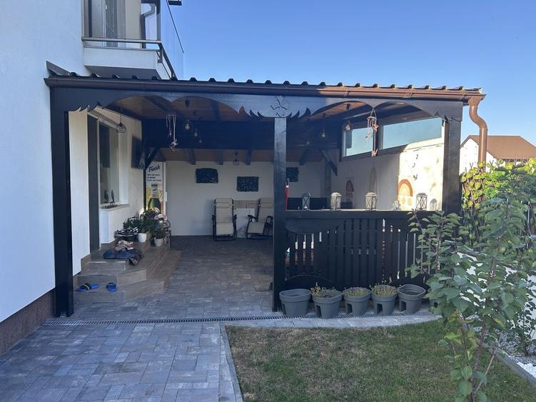 Casă cu 4 camere cu Teren 179 Mp în Central