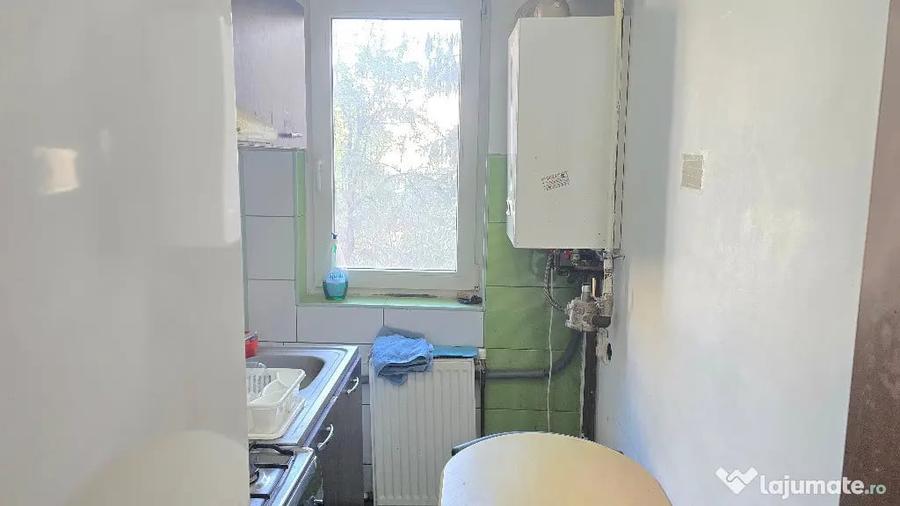 Apartament cu 2 camere semidecomandat în Dacia