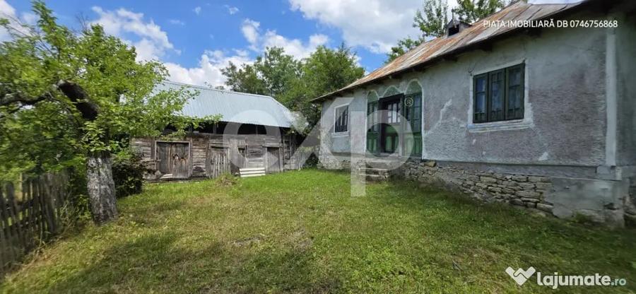 Casă cu 5 camere cu Teren 4489 Mp în Râu Alb de Jos