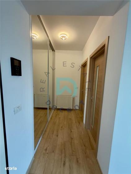 Apartament cu 3 camere în Tractorul