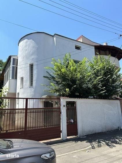 Vila\Sector2\Locuri de parcare\Utilitati\Nemobilata\Curte - 2