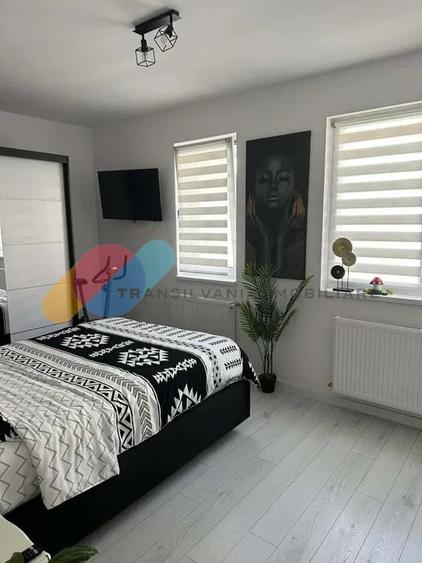 Apartament cu 3 camere semidecomandat în Florești