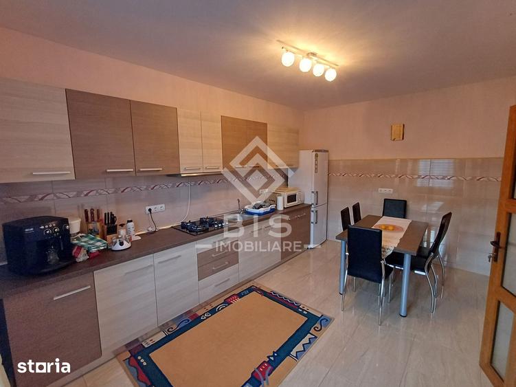 Casă cu 5 camere cu Teren 2194 Mp în Șintereag