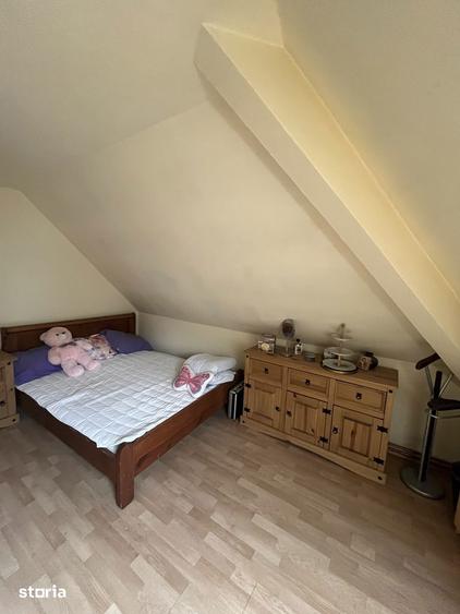 Casă cu 6 camere cu Teren 270 Mp în Central