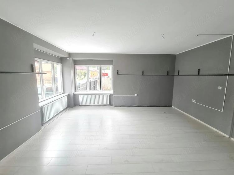 Spațiu comercial, de 100 mp, în Central