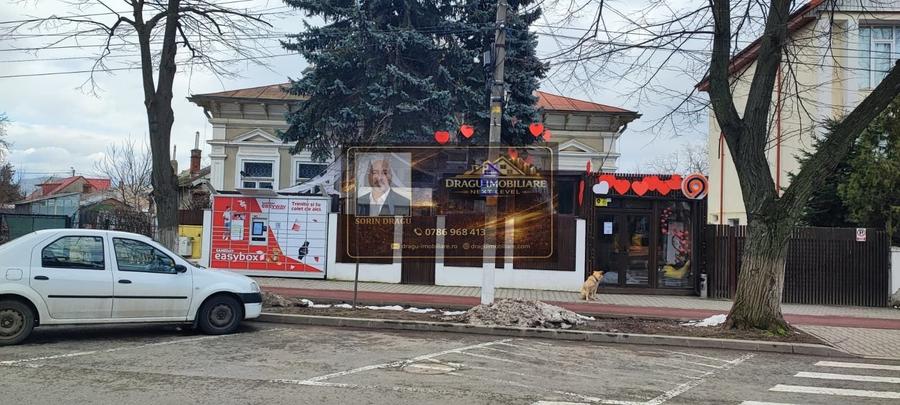 Spațiu comercial, de 300 mp, în Central