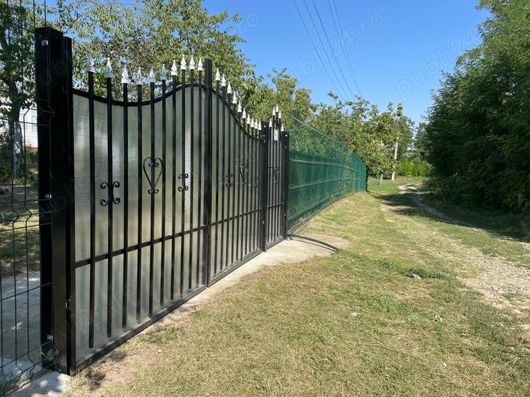 Casă cu Teren 3000 Mp în Gorbănești