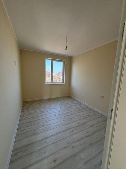 Casă individuală cu 4 camere decomandat cu Teren 501 Mp în Moșnița Veche