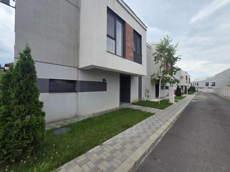 Duplex cu 4 camere cu Canalizare în Bragadiru