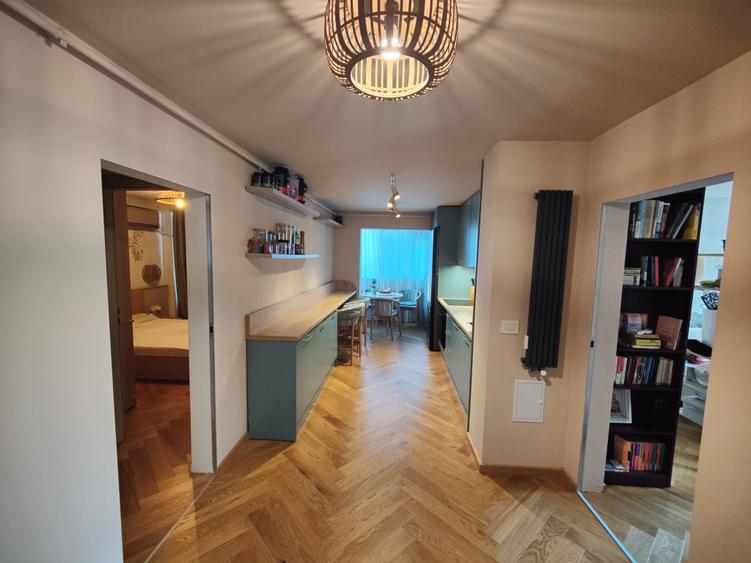 Apartament cu 4 camere decomandat, mobilat în Crângași