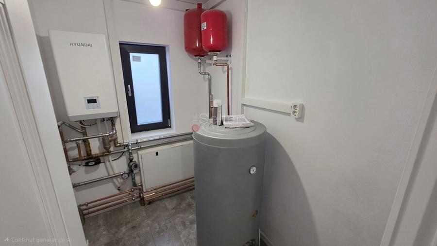 Casă individuală cu 4 camere cu Canalizare în Cristian