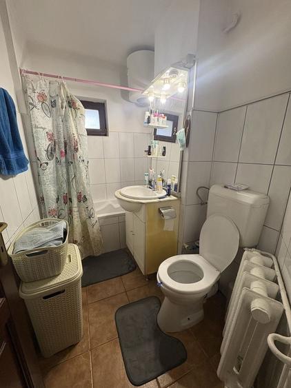 Garsonieră decomandată în Central