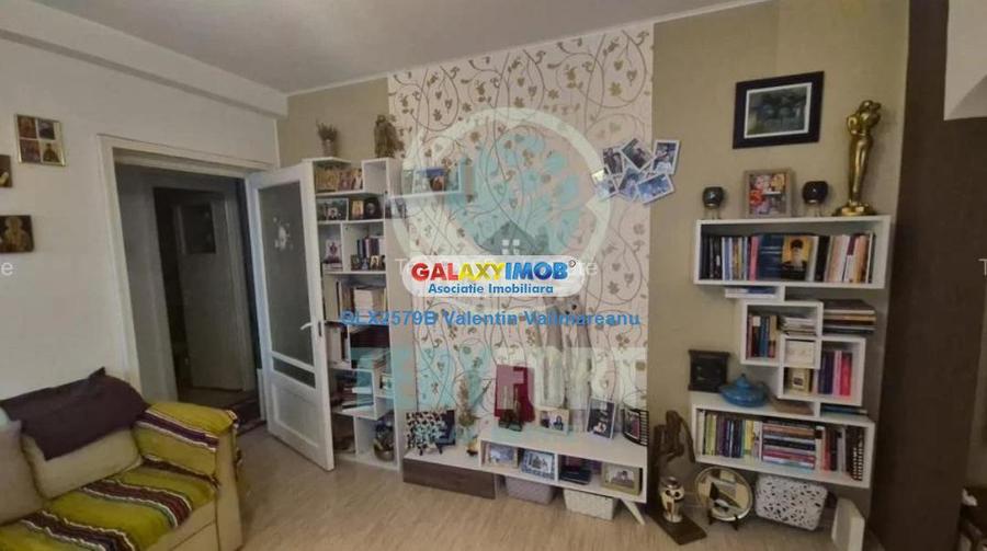 Apartament cu 3 camere semidecomandat, mobilat în Floreasca