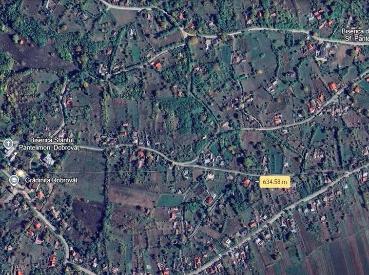 Teren de 8232 mp, în Dobrovăț