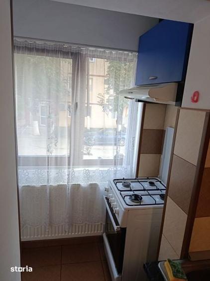Garsonieră decomandată în Central