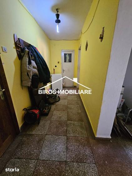 Apartament cu 2 camere decomandat în Ultracentral