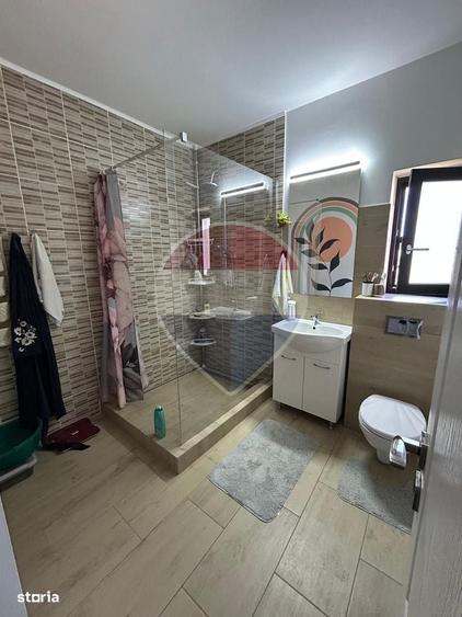 Casă cu 4 camere în Cumpărătura