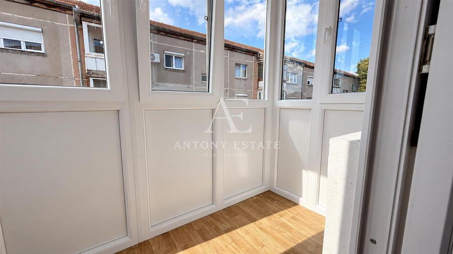 Apartament cu 3 camere semidecomandat în Cantemir